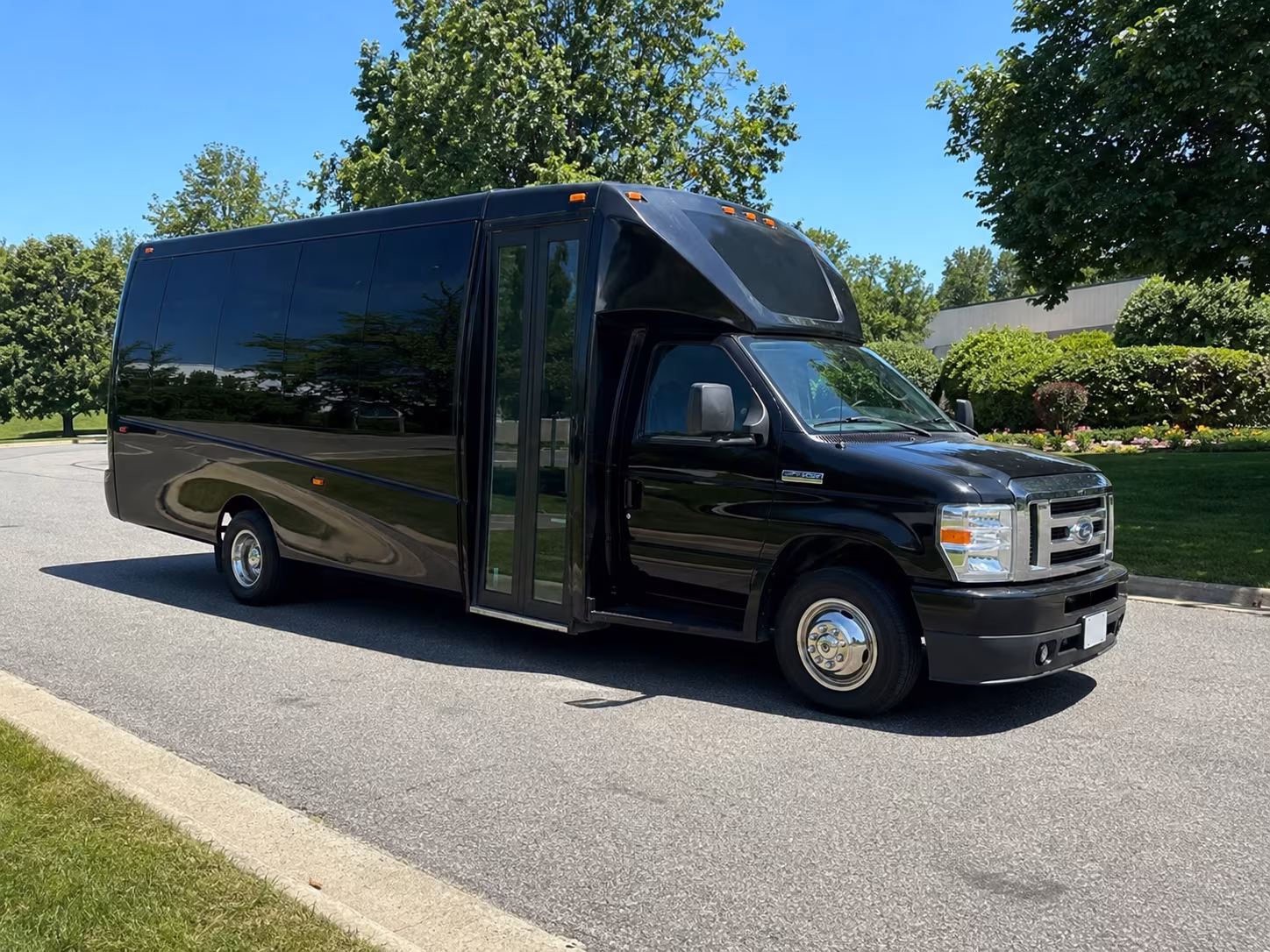affordable san francisco prom party bus prices split across your group