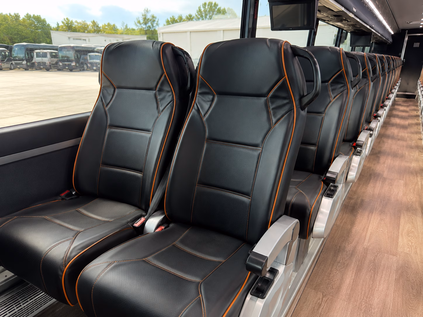 the bus type and amenities